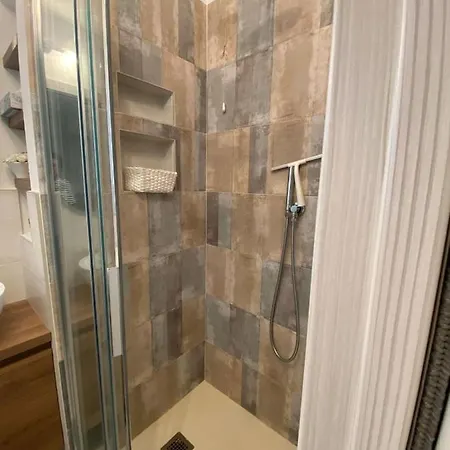 La Chicca Maison بيت للعطل